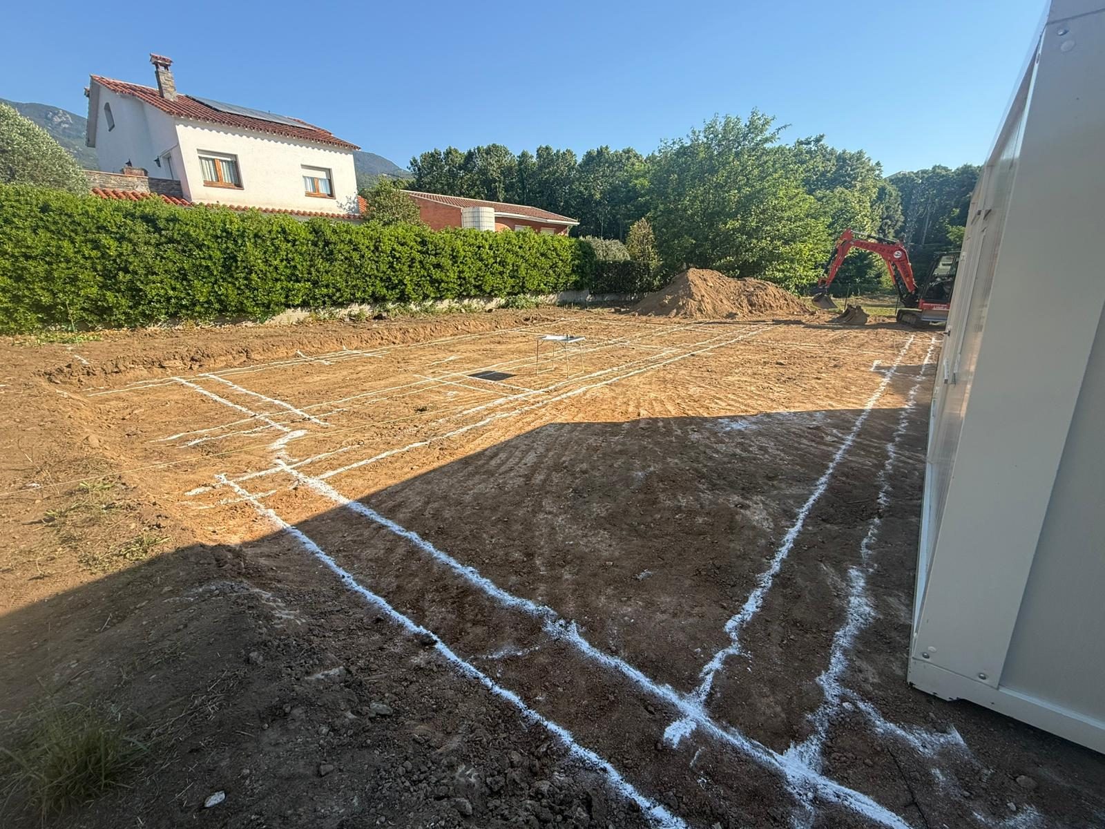 Rebaje y zanjas para cimentación en Gualba - foto 4